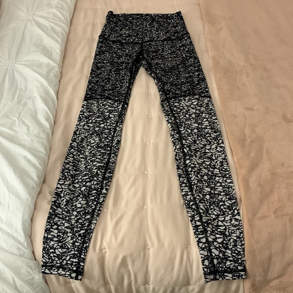Lululemon high rise wunder under ice breaker high rise leggings US size 6 - Picture 3 of 5